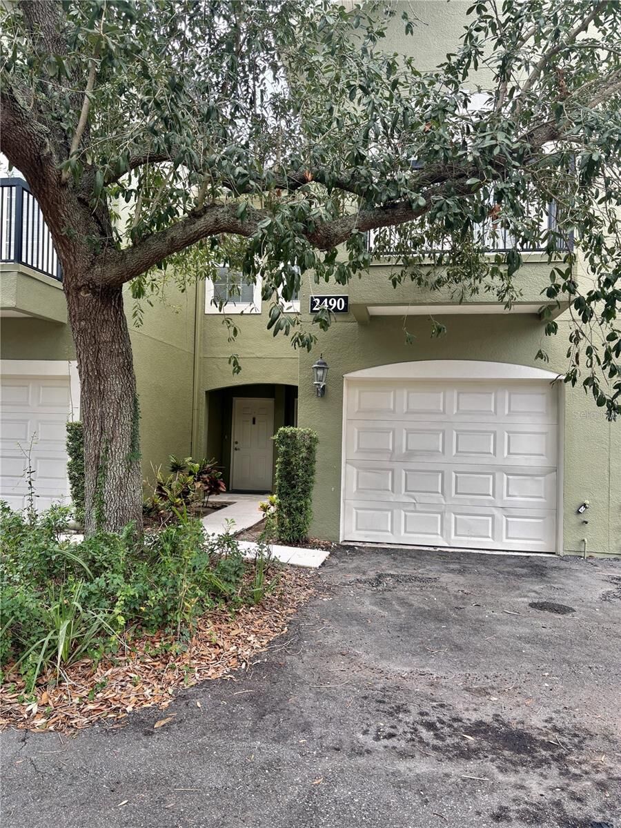 Property Photo:  2490 Lancien Court 4  FL 32826 