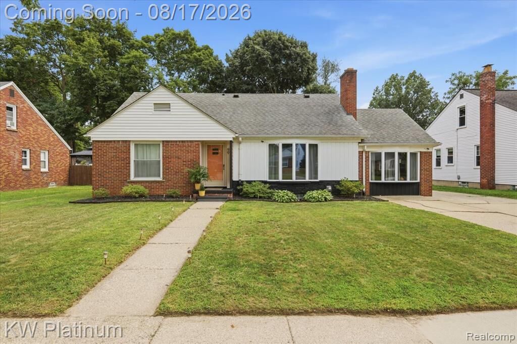 Property Photo: 99 High Street MI 48043 1785