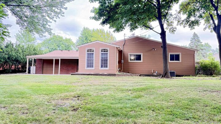 Property Photo:  11971 Fairview Drive  MI 48312 