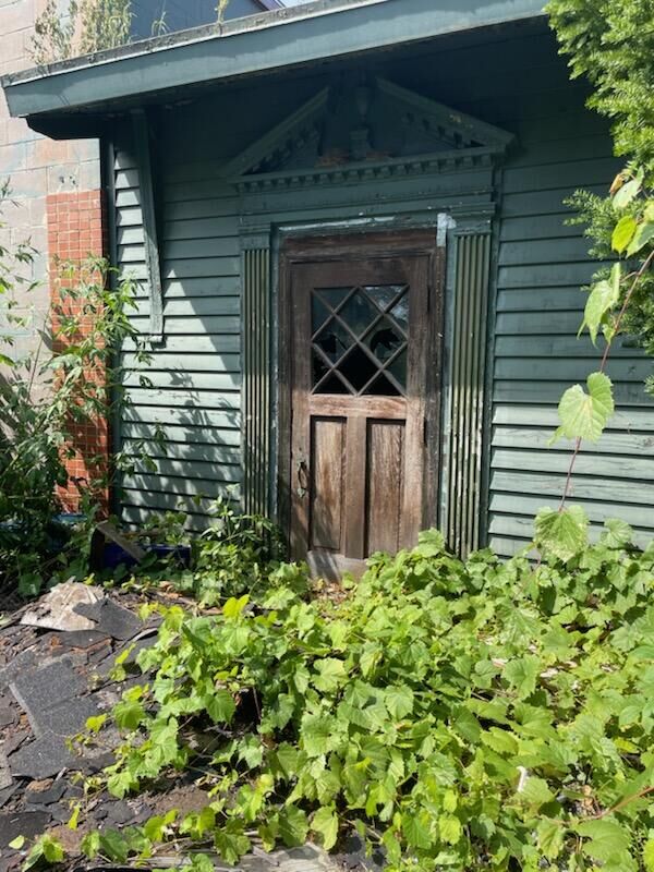 Property Photo:  7242 Spring St  WI 53176 