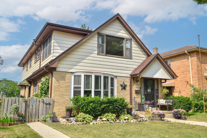 Property Photo: 8023 W Beckett Ave WI 53218