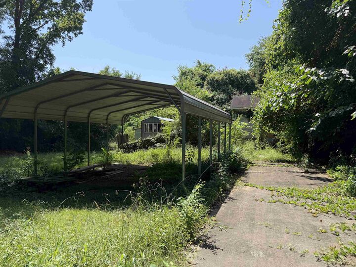 Property Photo: 3083 Southern Ave TN 38111