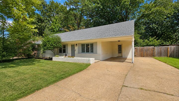 Property Photo:  296 N White Station Rd  TN 38117 