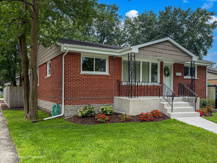 Property Photo: 7101 W 114th Place IL 60482