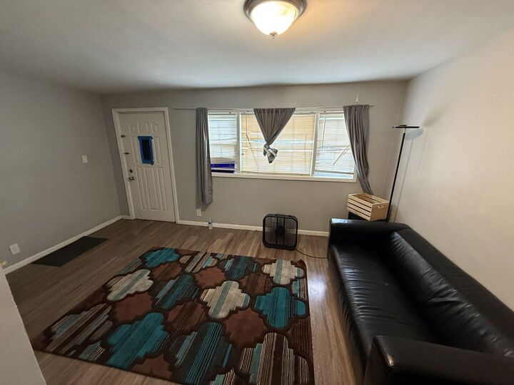 Property Photo:  4812 S Elizabeth Street 1F  IL 60609 