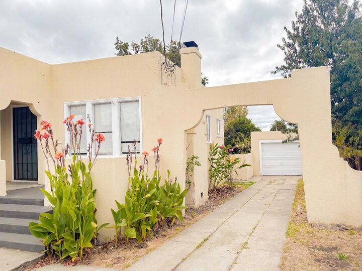 Property Photo: 26 Laurel Street CA 95076