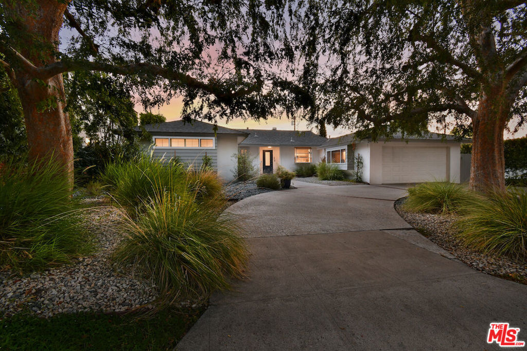 Property Photo: 5071 Gaynor Avenue CA 91436