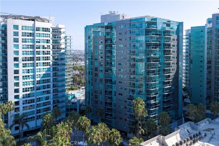 Property Photo:  13650 Marina Pointe Drive 609  CA 90292 