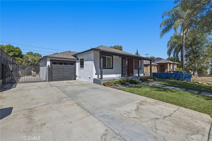 Property Photo:  5847 Texhoma Avenue  CA 91316 