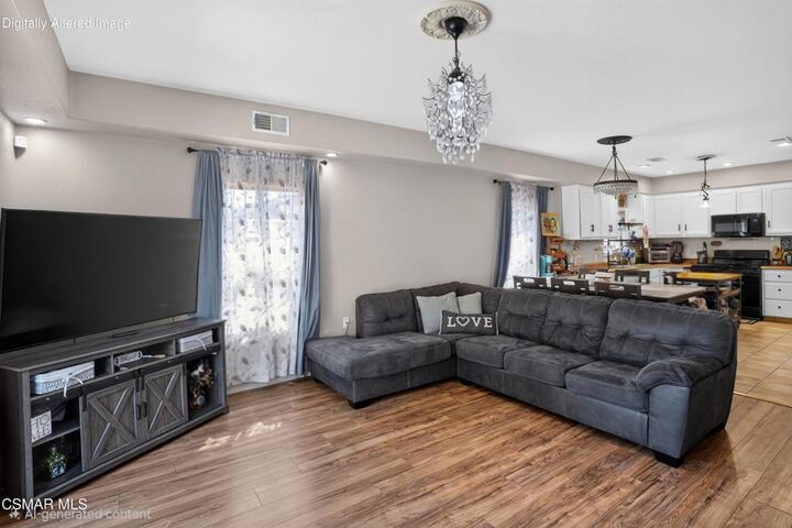 Property Photo: 458 W Spruce Avenue CA 93650