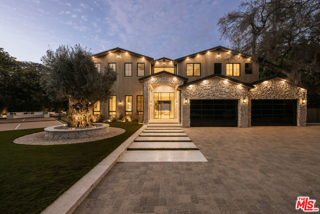 Property Photo:  2130 Mandeville Canyon Road  CA 90049 