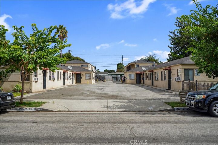 Property Photo: 3823 Walnut CA 90201