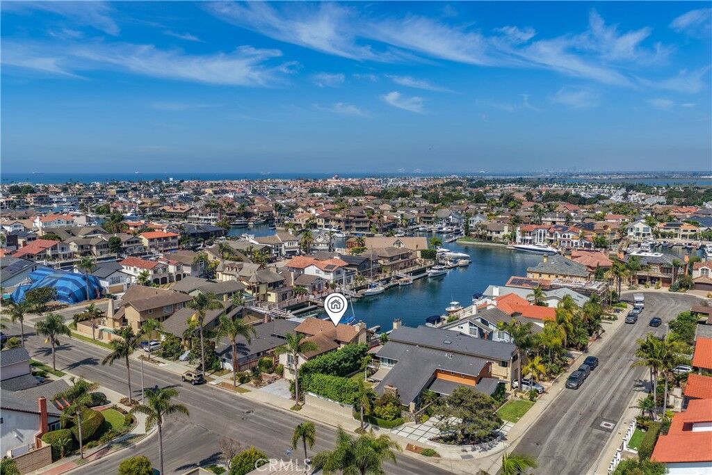 Property Photo:  3953 Mistral  CA 92649 