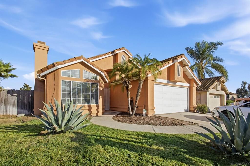 Property Photo:  39766 Del Val Dr  CA 92562 