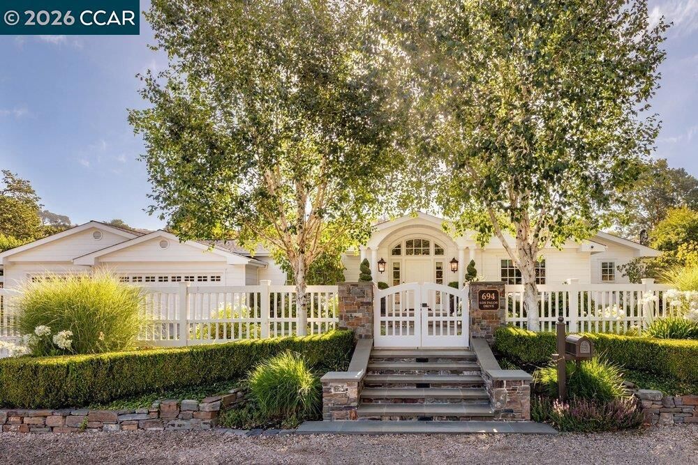 Property Photo: 694 Los Palos Dr CA 94549