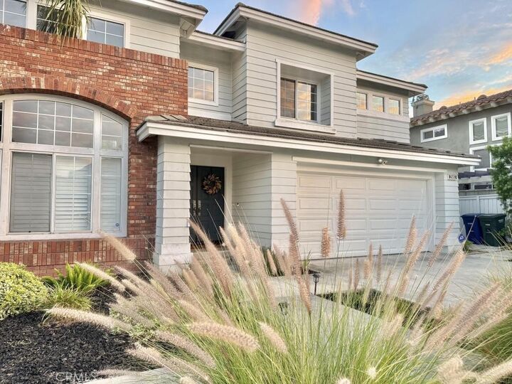 Property Photo:  2960 E 20th  CA 90755 