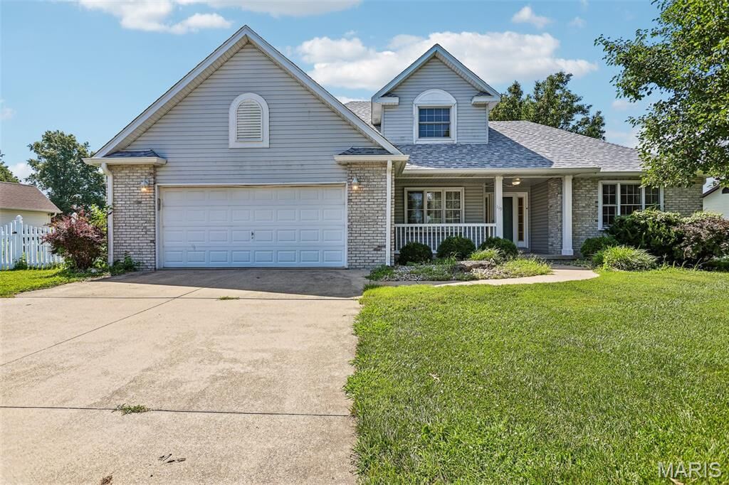 Property Photo:  119 3rd Street  IL 62046 