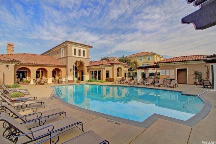 Property Photo: 4800 Westlake Parkway 2307 CA 95835