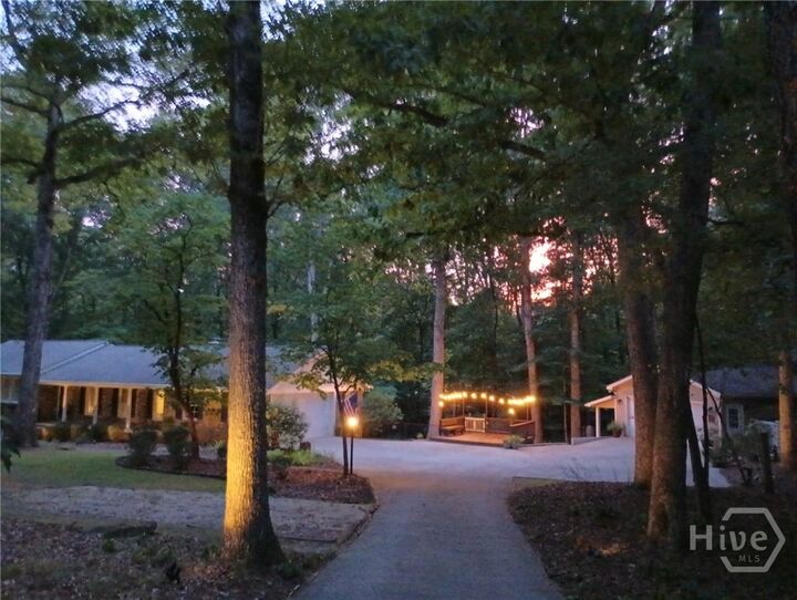 Property Photo:  330 Red Fox Run  GA 30605 