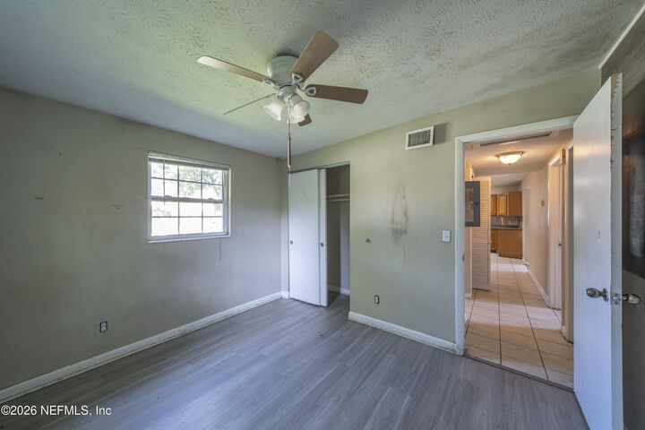 Property Photo: 8054 Paschal Street FL 32220