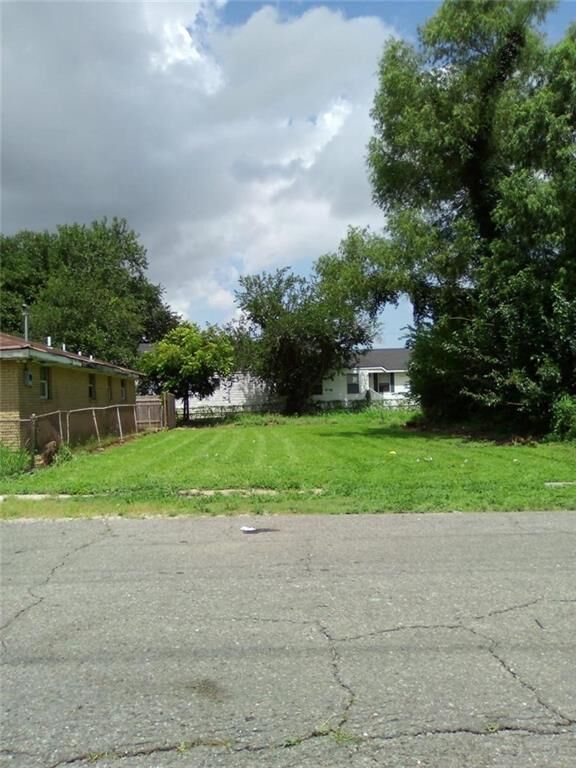 Property Photo: 2032 France Street LA 70117