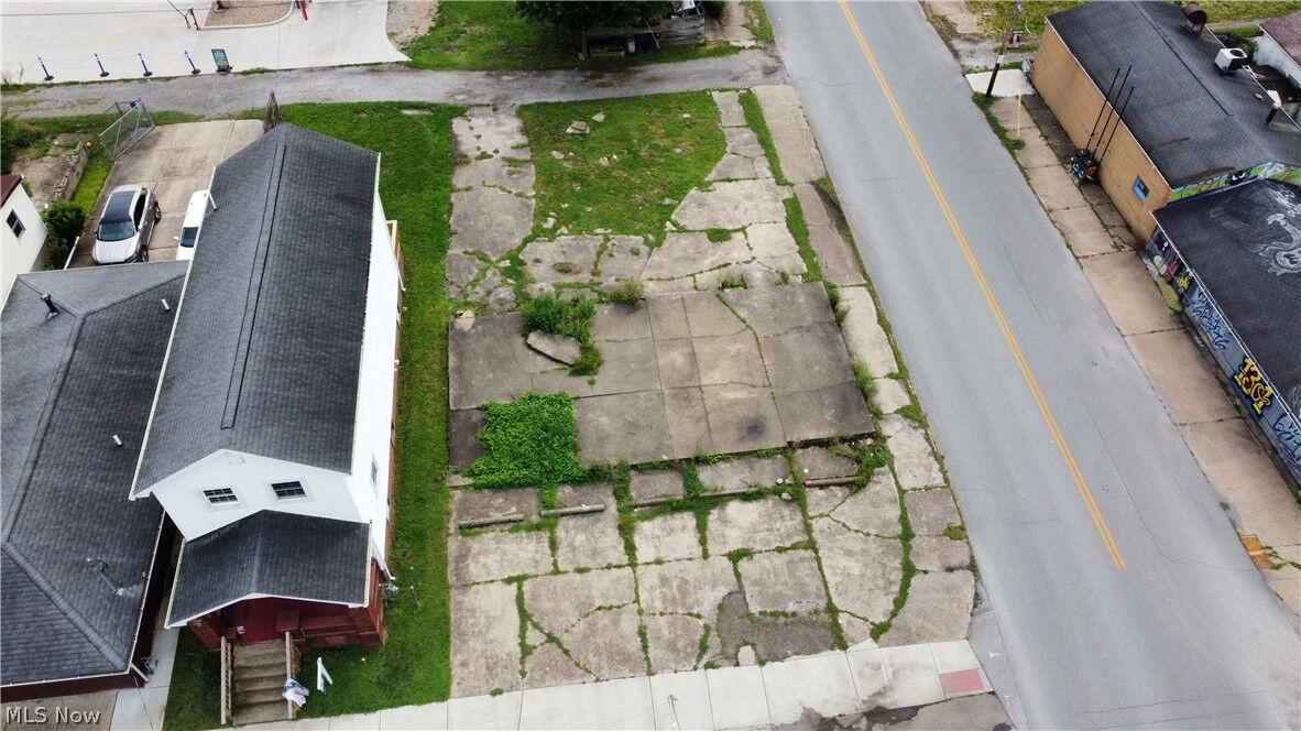 Property Photo: 1300 South Zane Highway OH 43912