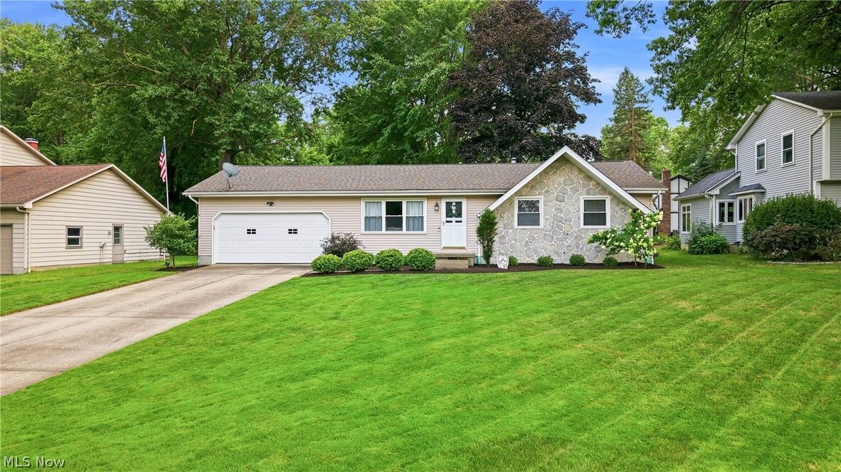 Property Photo: 6955 Colleen Drive OH 44512