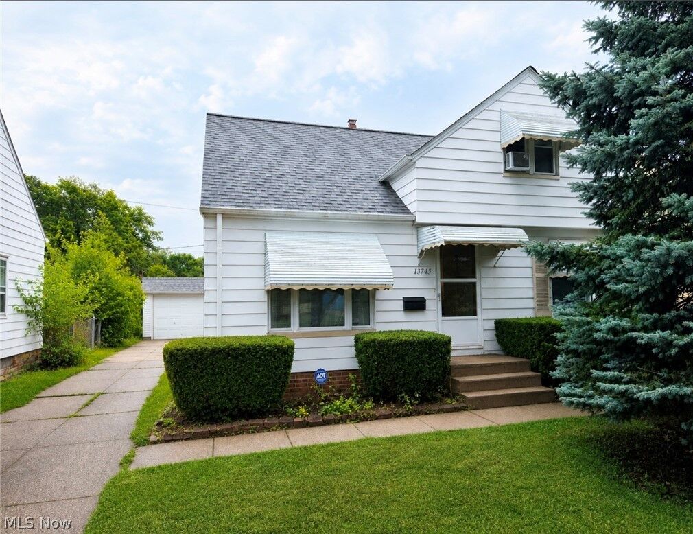 Property Photo:  13745 Hathaway Road  OH 44125 