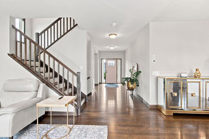 Property Photo:  5118 Suntide Pass  MN 55129 