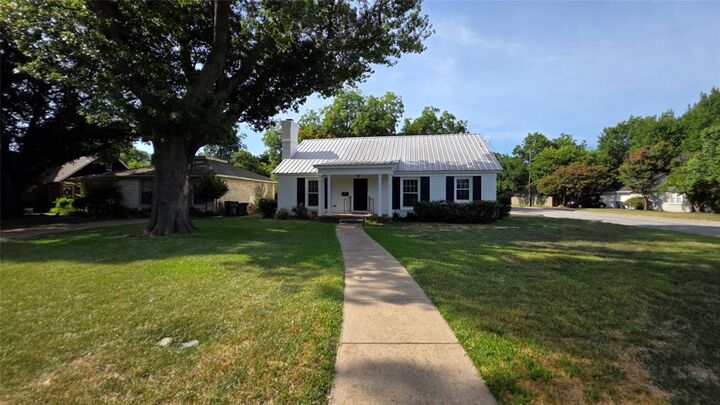 Property Photo:  3741 Hilltop Road  TX 76109 
