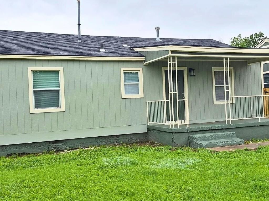 Property Photo: 1804 NW Baldwin Avenue OK 73507