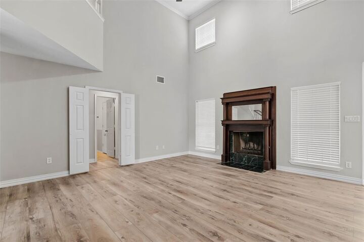 Property Photo: 421 W Windsor Drive TX 76207