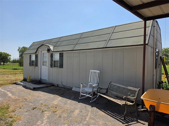 Property Photo:  15767 S County Rd 206 Road  OK 73521 