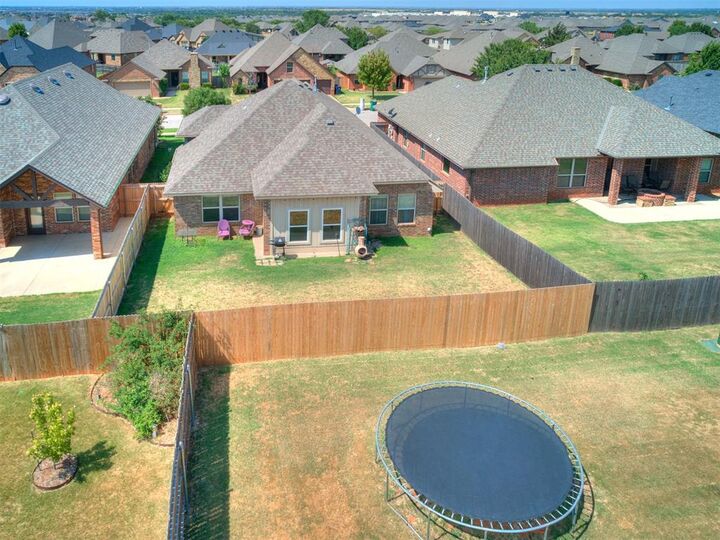 Property Photo: 18228 Bridlington Drive OK 73012