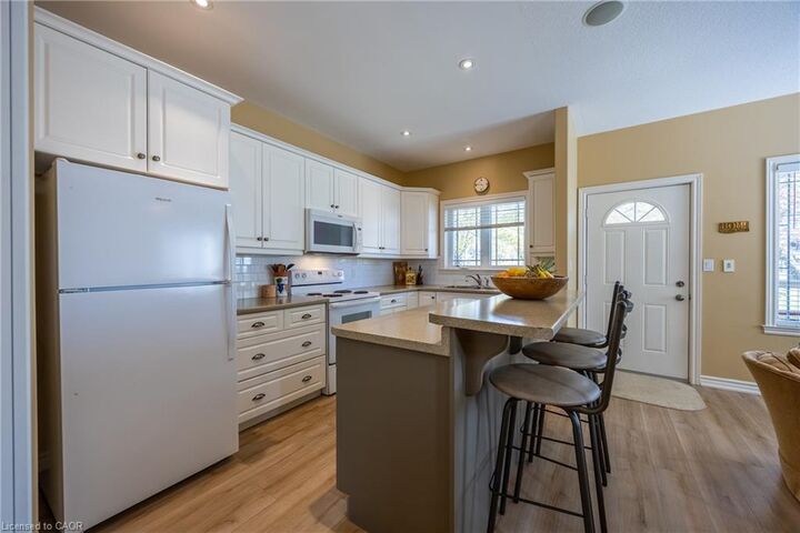 Property Photo: 6 Reserve Street ON N0E 1T0