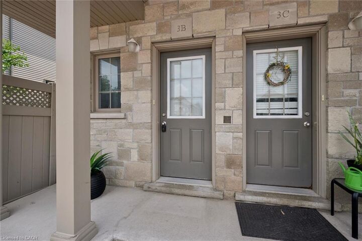 Property Photo: 931 Glasgow Street 3B ON N2N 0B6