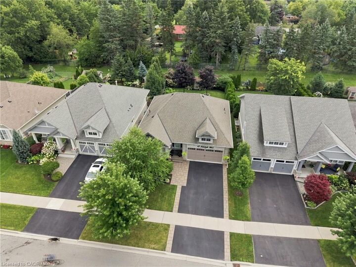 Property Photo:  13 Oakdale Boulevard  ON L0R 2A0 