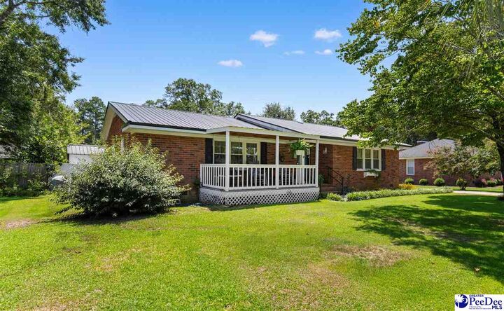 Property Photo: 414 Chatham Place SC 29501