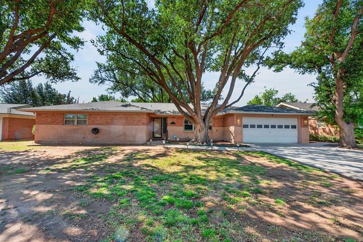Property Photo: 2507 Gulf Ave TX 79705