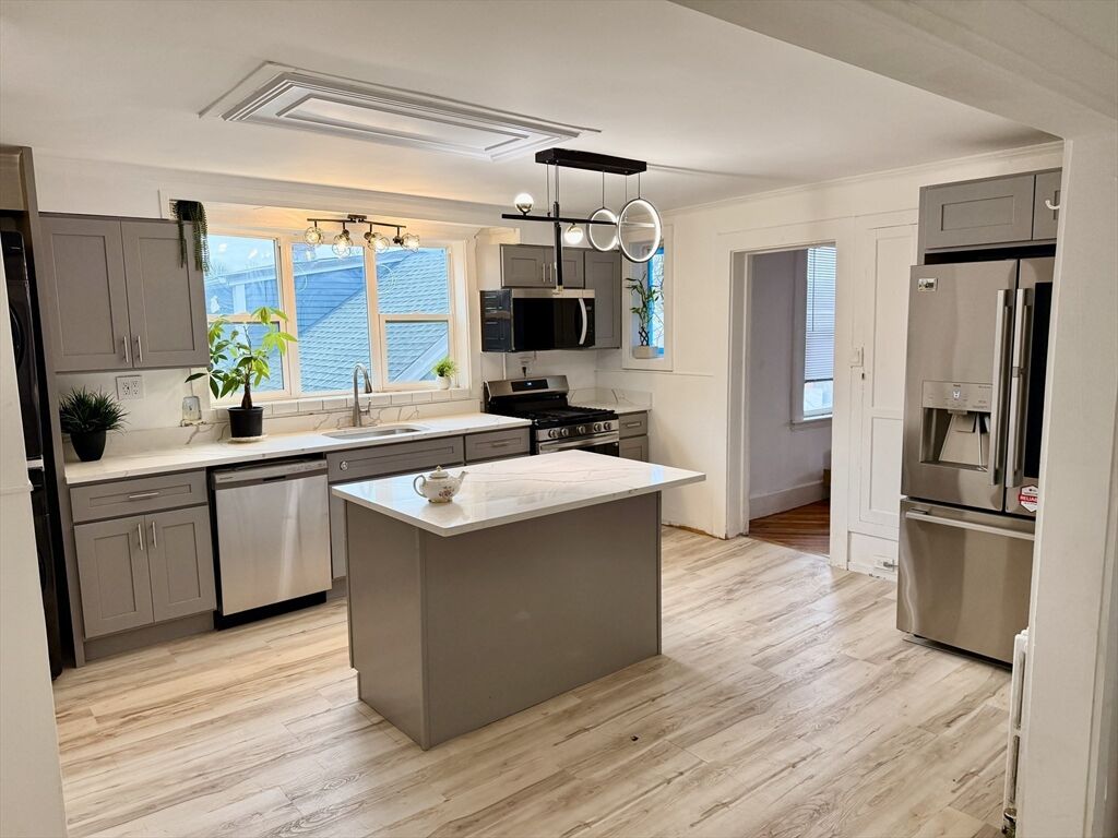 Property Photo:  366 Main St  MA 01930 