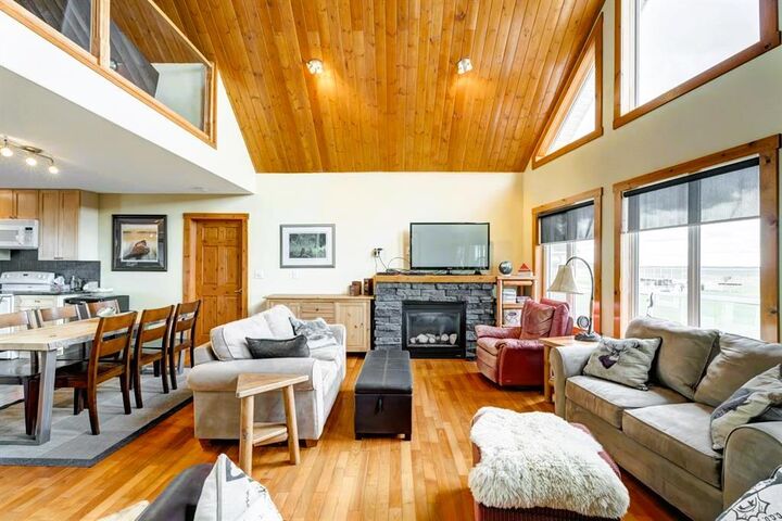 Property Photo: 41251 Range Road 210 121 AB T0B 0H0