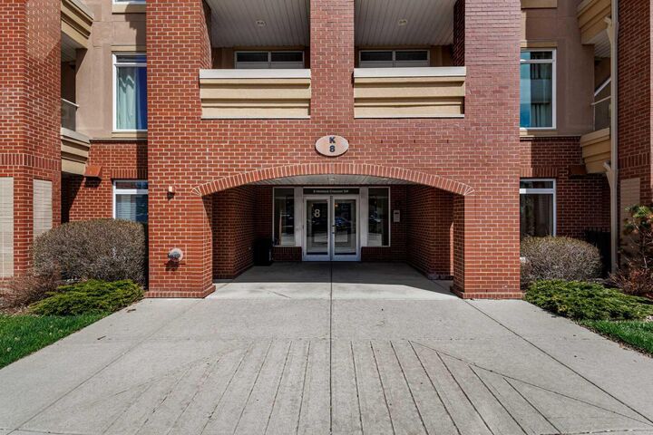Property Photo: 8 Hemlock Crescent SW 304 AB T3C 2Z1