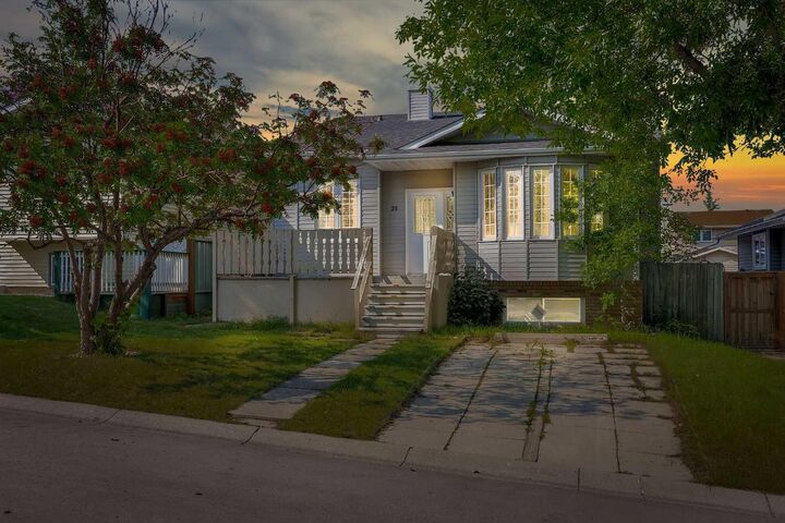 Property Photo: 28 Macewan Meadow Link NW AB T3K 3H4