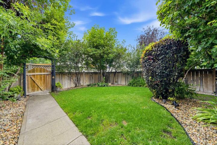 Property Photo: 42H Green Meadow Crescent AB T1P 1H7