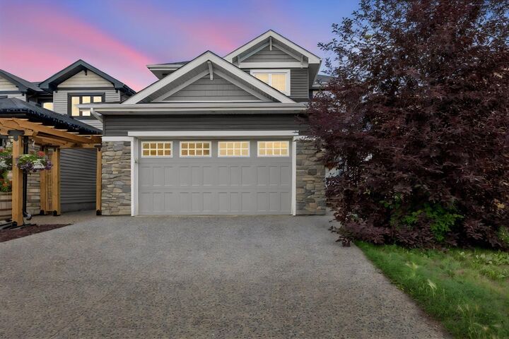724 Heritage Drive — photo 1