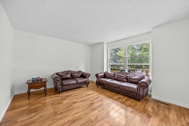 Property Photo: 28 Erin Croft Place SE AB T2B 2V3
