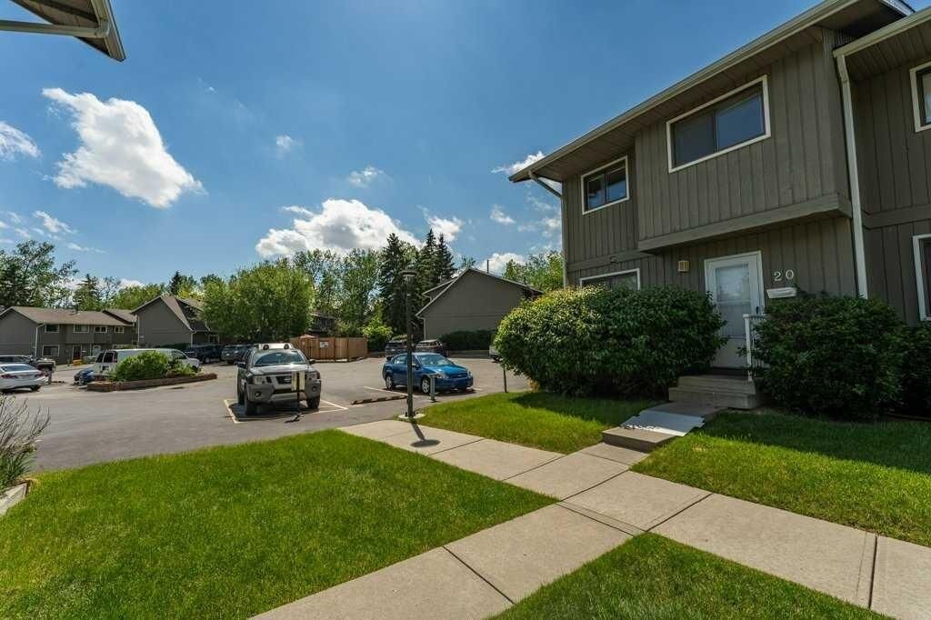Property Photo: 6503 Ranchview Drive NW 20 AB T3G 1P2