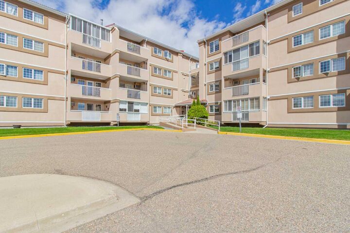 Property Photo: 22 Park Meadows Drive SE 119 AB T1B 4E8