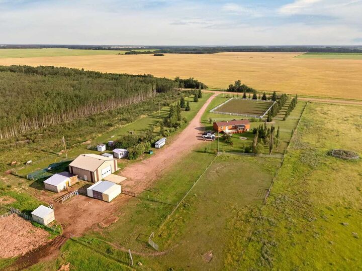 Property Photo: 18142 Township Road 1102 AB T0H 1Z0
