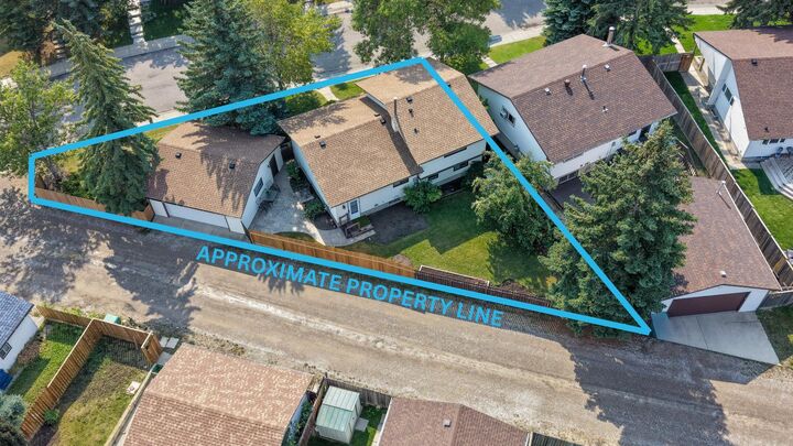 Property Photo: 71 Templewood Road NE AB T1Y 4B1